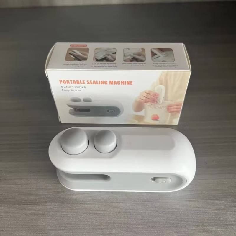Handheld USB Rechargeable Mini Clip Bag Sealing Machine Food Plastic Bag Sealer Heat Seal with Cutter Portable Vacuum Sealer