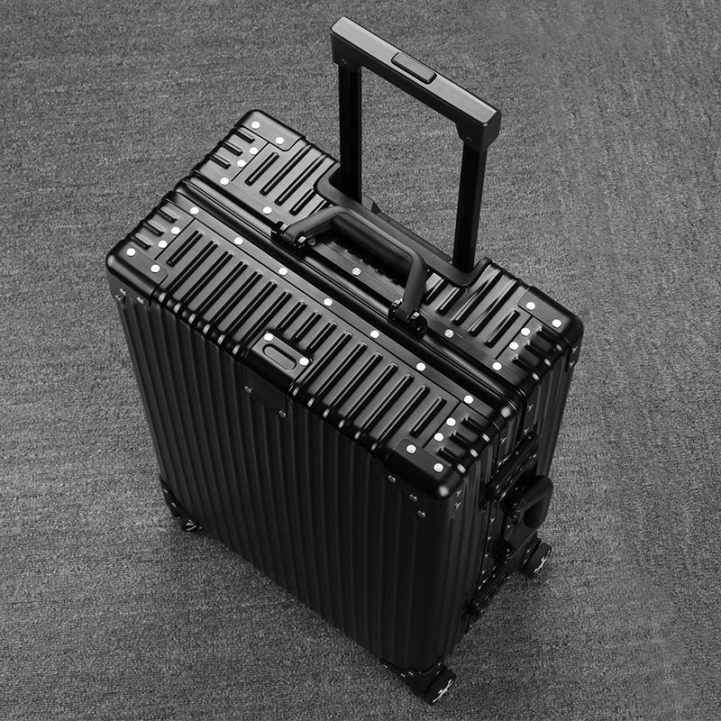 20-inch trendy retro suitcase with silent, multi-directional wheels.