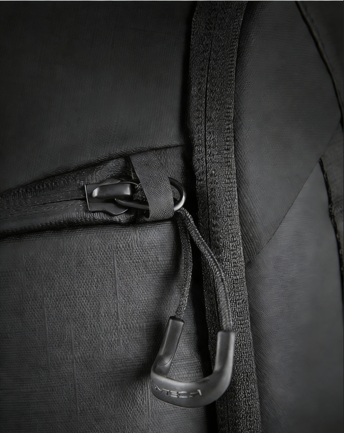FPV & Camera Adventure Backpack: DSLR/Mirrorless Compatible, Optimized for Hiking and Climbing
