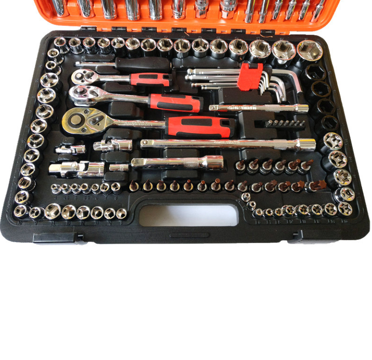 Hardware Socket Wrench Kit 121-Piece Vehicle Maintenance Tool Set